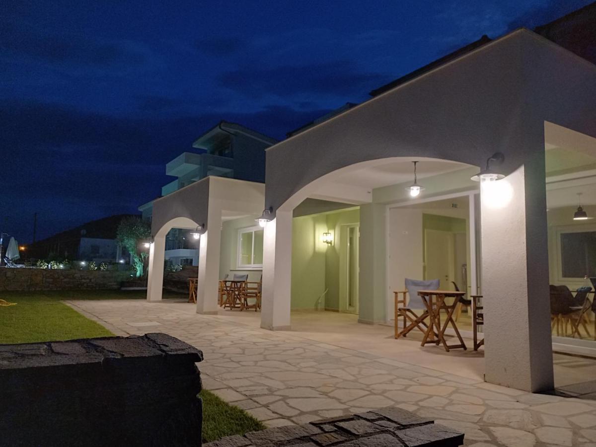 7 Grapes Aparthotel Elevtherai Exterior photo
